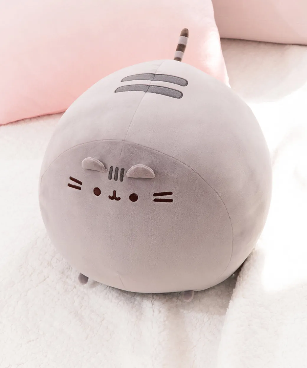 big_mochi_pusheen_squisheen_plush_3.webp Pusheen Big Mochi Squisheen Plush