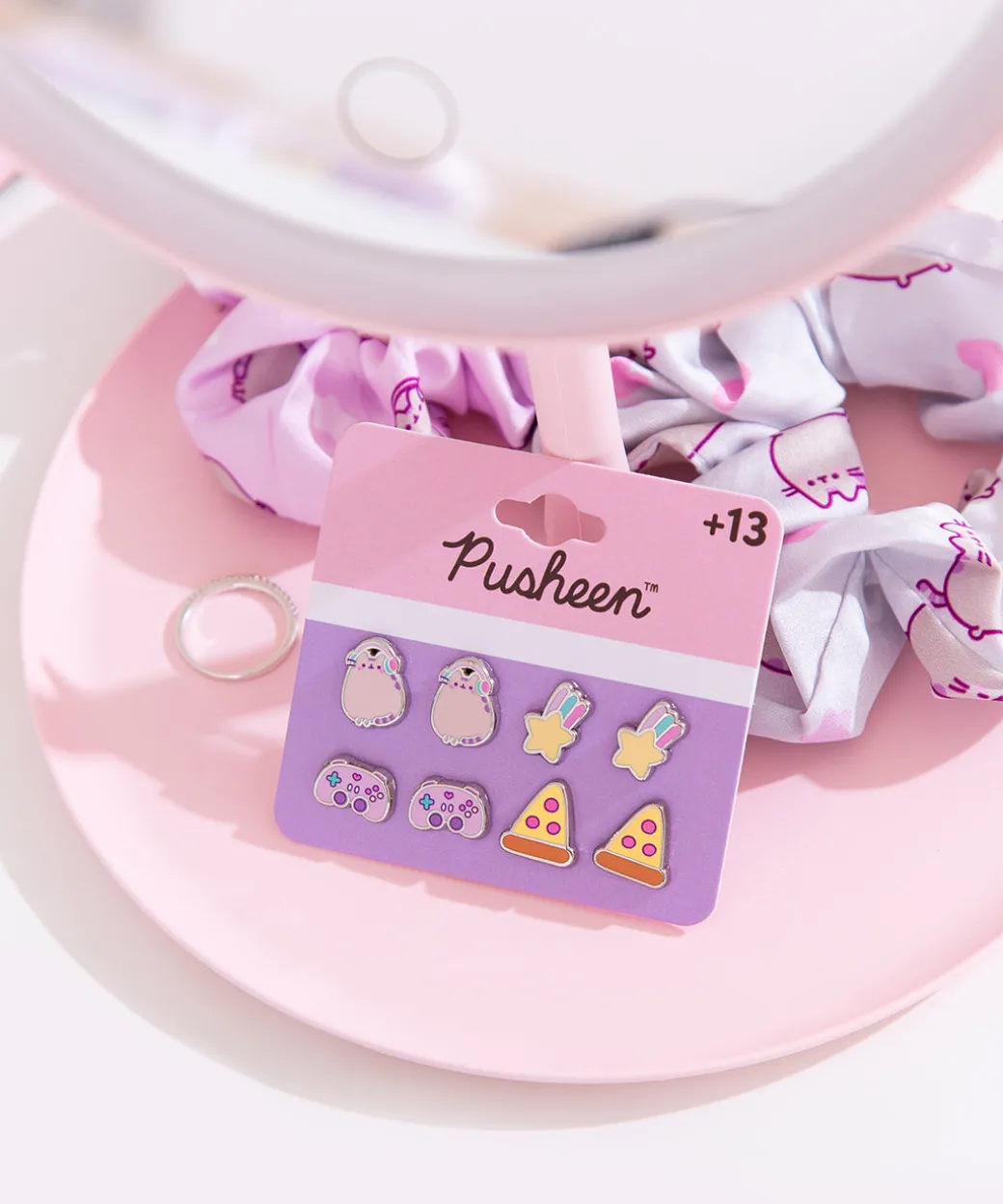 gaming_pusheen_pack_stud_earrings_set_4.webp Pusheen Gaming 4-Pack Stud Earrings Set