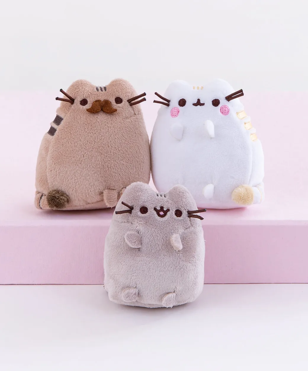 pusheen_family_gathering_plush_collector_set_2.webp Pusheen Family Gathering Plush Collector Set