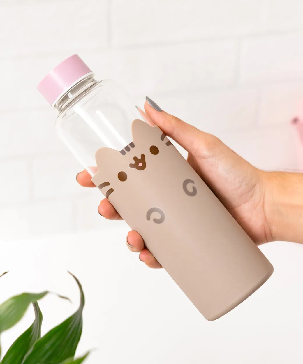 pusheen_glass_water_bottle_3.webp Pusheen Glass Water Bottle