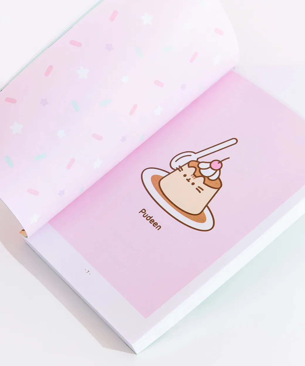 pusheen_the_cats_guide_to_everything_paperback_2.webp Pusheen the Cat's Guide to Everything Paperback