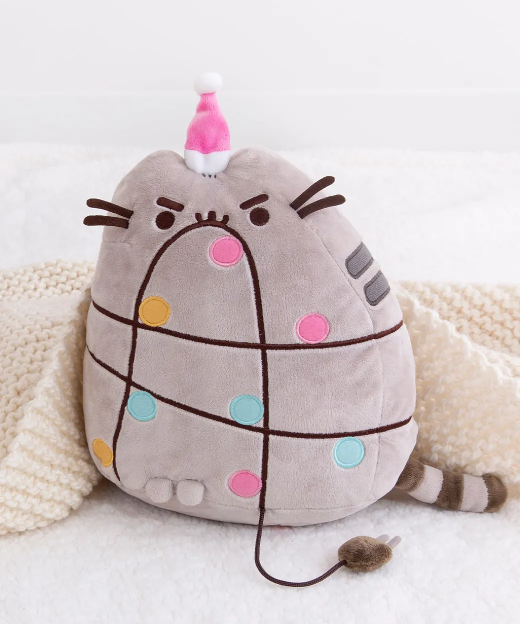 pusheen_with_christmas_lights_5.webp Pusheen with Christmas Lights